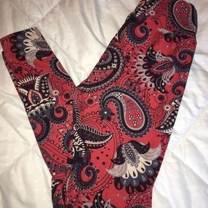 Lularoe paisley leggings